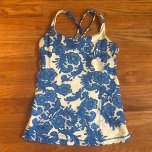 Lululemon tank top with built in bra. Like new! Size 4
